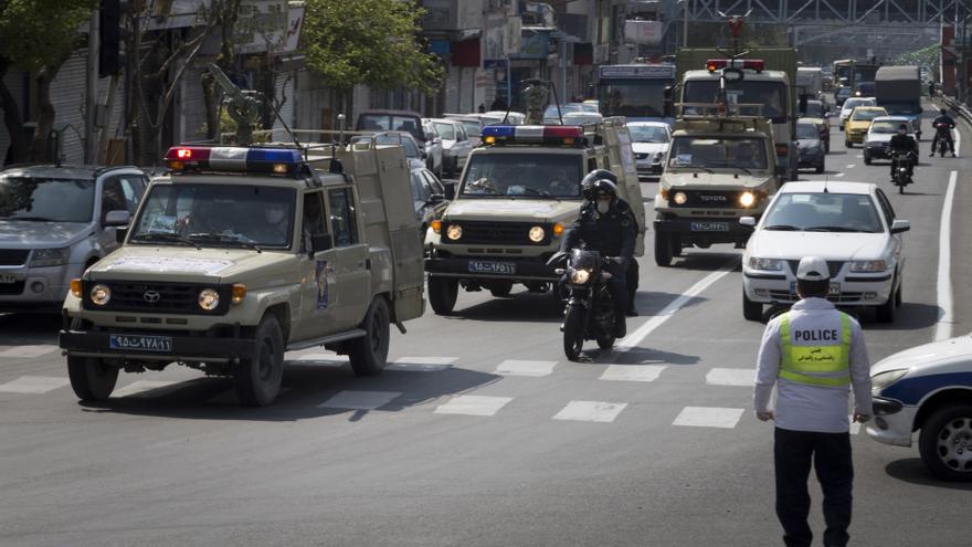 Policia a Iran en una image d'arxiu