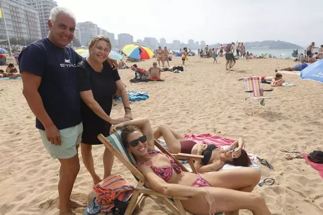 En imágenes: el éxito de las casetas de la playa de San Lorenzo