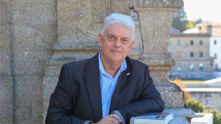 «Arredor de 2.500 galegos alistáronse na División Azul»