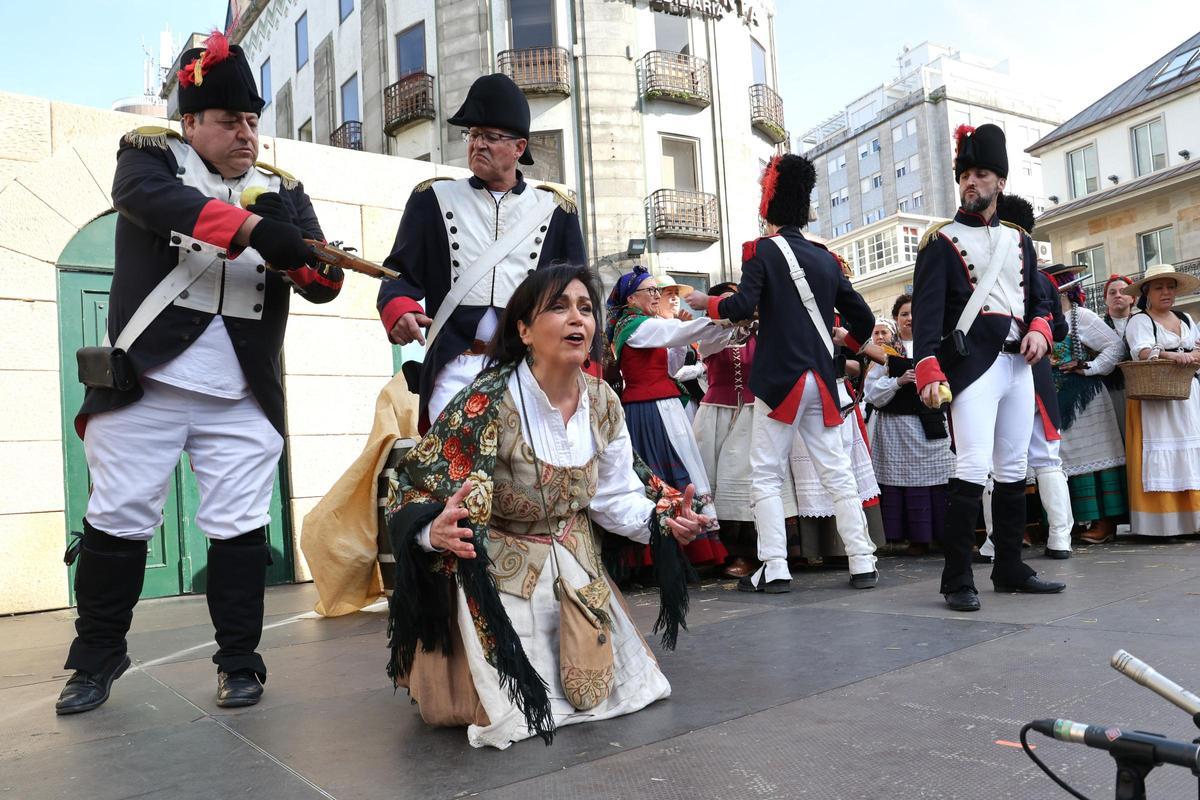 Los vigueses festejan su domingo más disfrutón: Reconquista, sol y mucho choripán