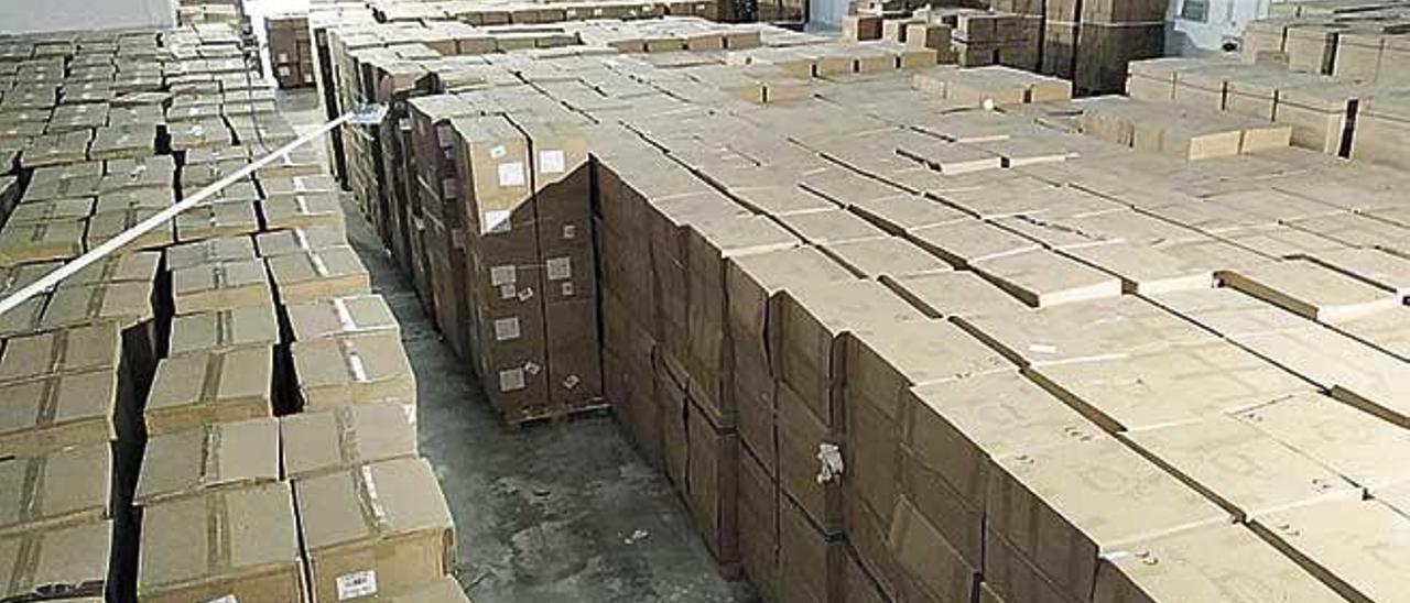 El Govern ya ha traÃ­do 430 toneladas de material sanitario desde China y asegura tener reservas para cuatro meses.