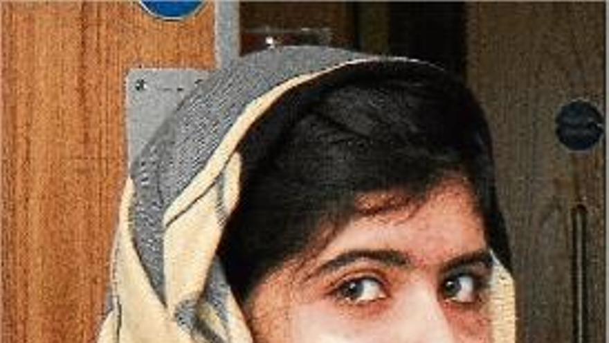 Malala Yousafzai va ser donada d&#039;alta d&#039;un hospital de Birmingham.