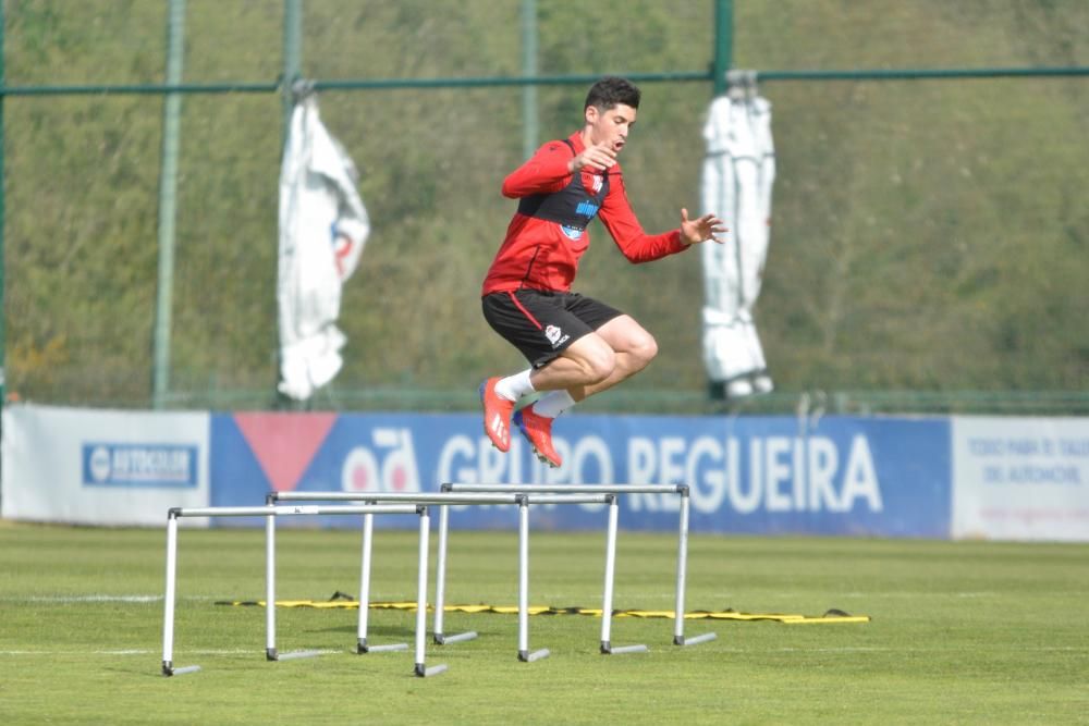 Tras un fin de semana de descanso debido a la expulsión del CF Reus,  los jugadores continúan con la preparación física y mental para recibir a la UD Almería en Riazor.