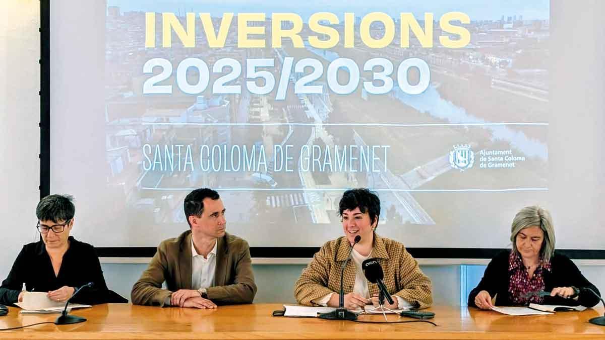 La alcaldesa de Santa Coloma de Gramenet, Mireia González (centro), en la rueda de presentación de las inversiones previstas hasta el 2030.