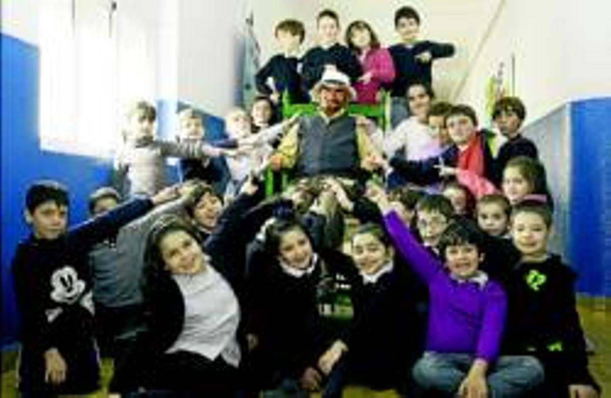Diez comparsas acompañan al Marimanta en Santa Marina