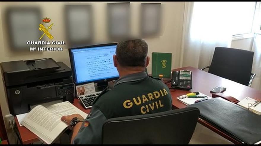 La Guardia Civil de Córdoba desmantela un grupo criminal dedicado a estafar a través de internet