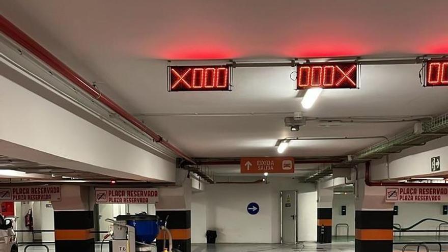 dicionamiento del parking de la Plaza de la Reina con reducción de plazas