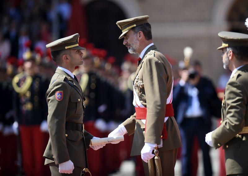 Visita de Felipe VI a la Academia General Militar de Zaragoza