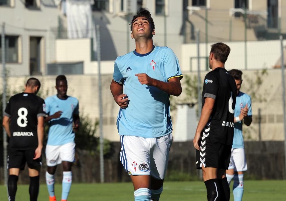 Los celestes se adelantaron mediante el juvenil Brais Méndez pero terminaron cayendo en el campo del Gran Peña por dos goles a balón parado