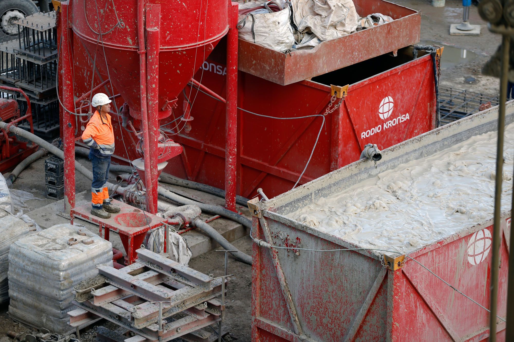 Obras del nuevo aparcamiento en El Palo