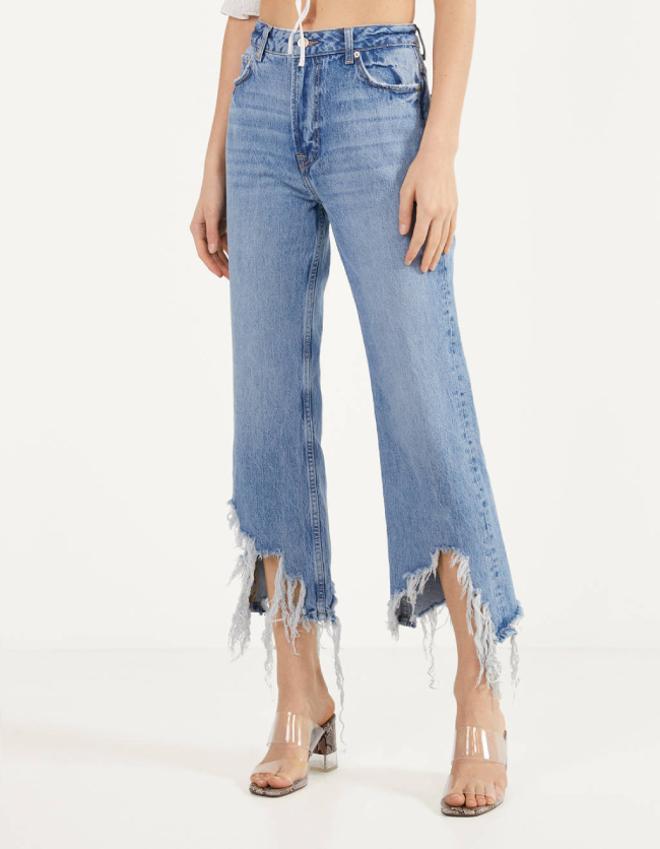 Jeans Kick Flare con bajo desflecado, 19,99 euros