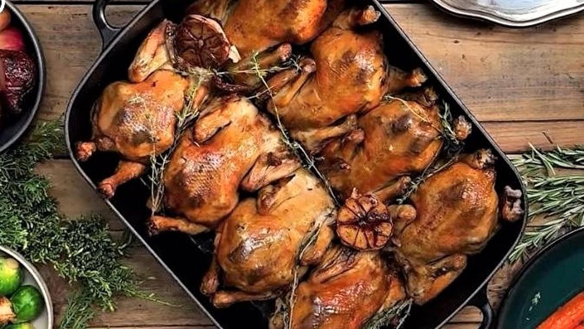 Los 'coquelets' ahumados de Rooftop Smokehouse.