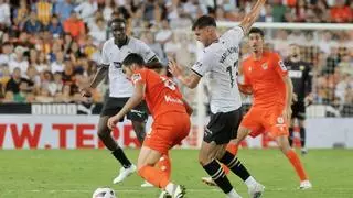 El arbitraje vuelve a enfadar al Valencia CF