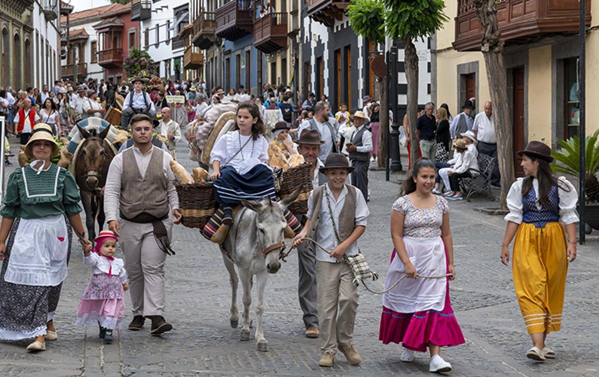 Teror celebra este fin de semana la Romería de la Fiesta del Agua con baile de Taifas, verbena y fuegos.