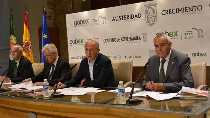 Los comedores abren este verano para 640 niños  extremeños en riesgo de exclusión