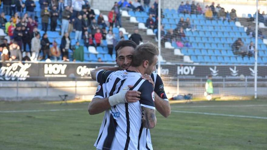 El Badajoz quiere a 10.000 hinchas en el encuentro frente al San Fernando