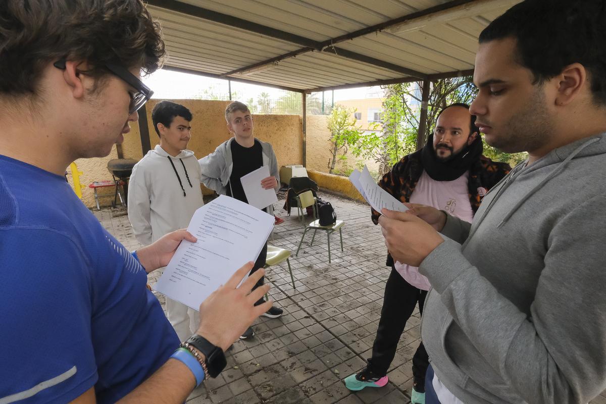 Ensayo de la obra Pinocho del grupo teatral de Aspercan.