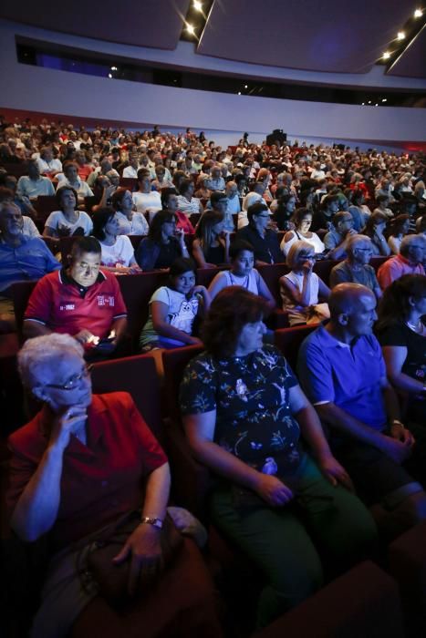 Primera sesión del festival folclórico