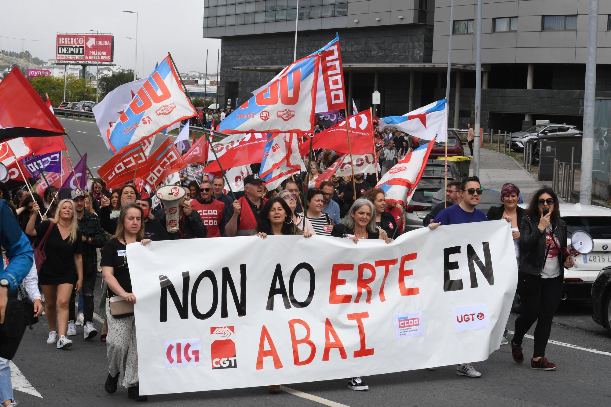 Manifestación en A Coruña por el cierre de la empresa de telemarketing Abai