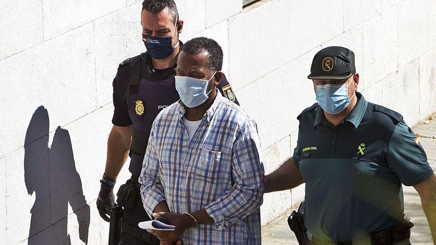 Las vacaciones de dos policías retrasan el juicio contra tres acusados de narcotráfico