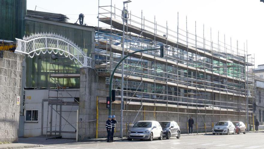 Obras de Armón en el taller de la antigua Barreras.  | // RICARDO GROBAS