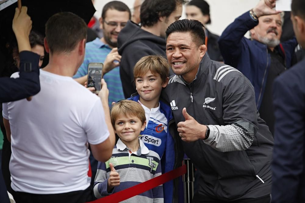 Los All Blacks dirigen un entrenamiento con alumnos en Gijón