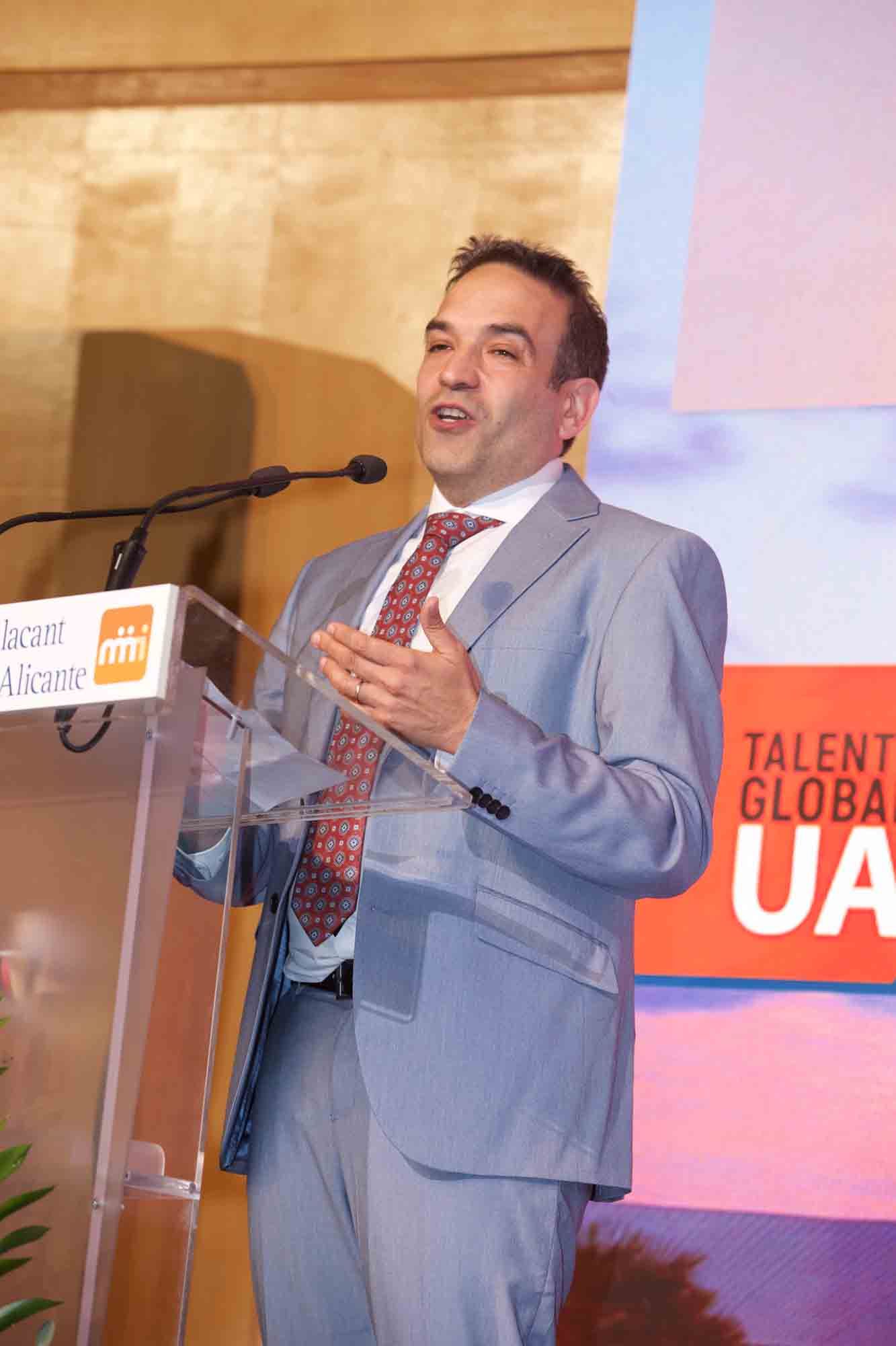 IV edición de la gala "Alumni UA" 2025 en la Universidad de Alicante