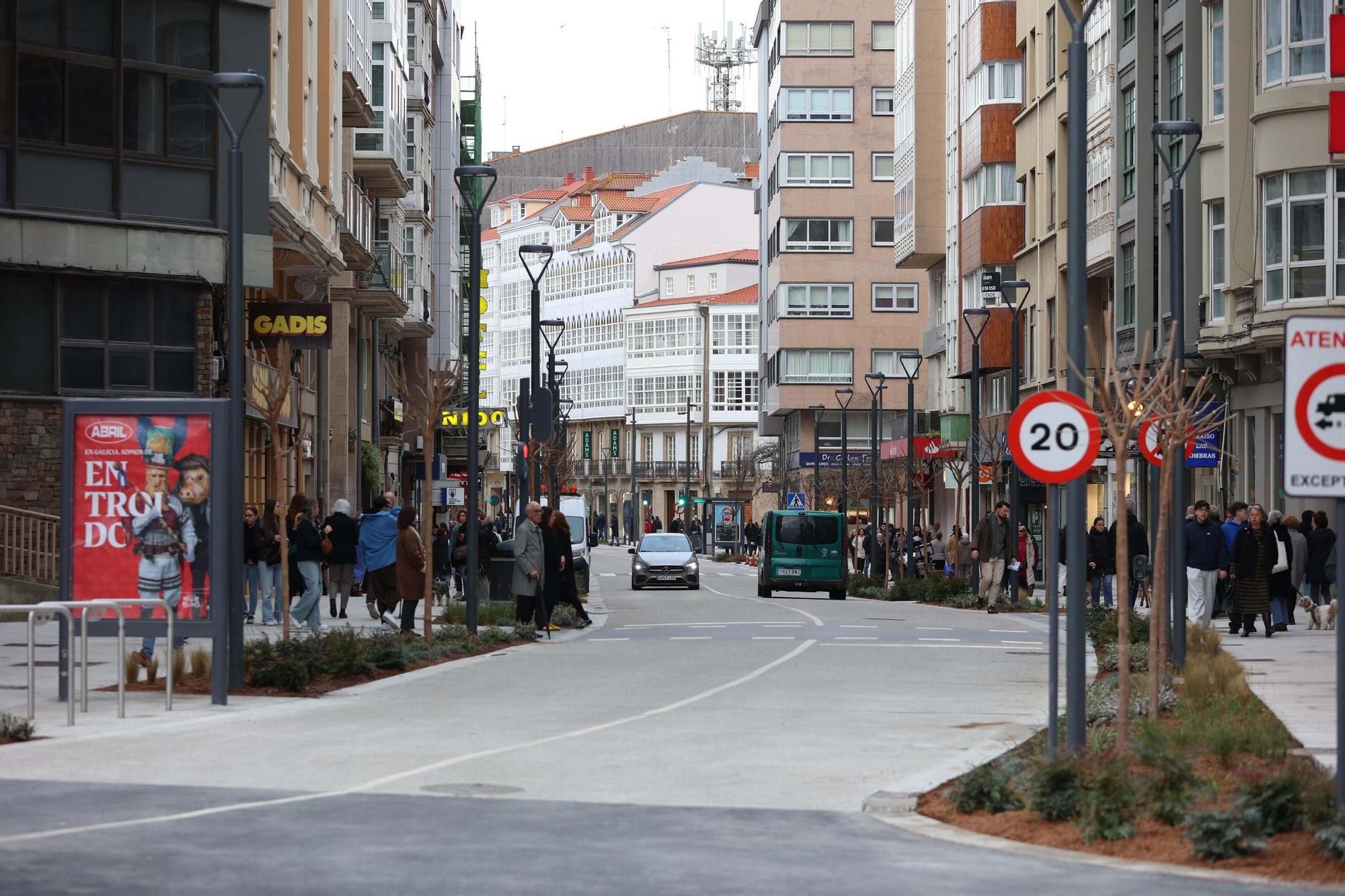 La calle San Andrés reabre al tráfico
