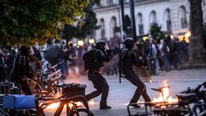 Al menos 25 detenidos y un policía herido durante varias manifestaciones en Francia tras las elecciones