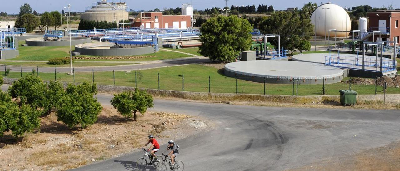 La supresión de la depuradora de Vora Riu conlleva la necesidad de desviar las aguas a la planta de Almassora y a la mancomunada de Vila-real.