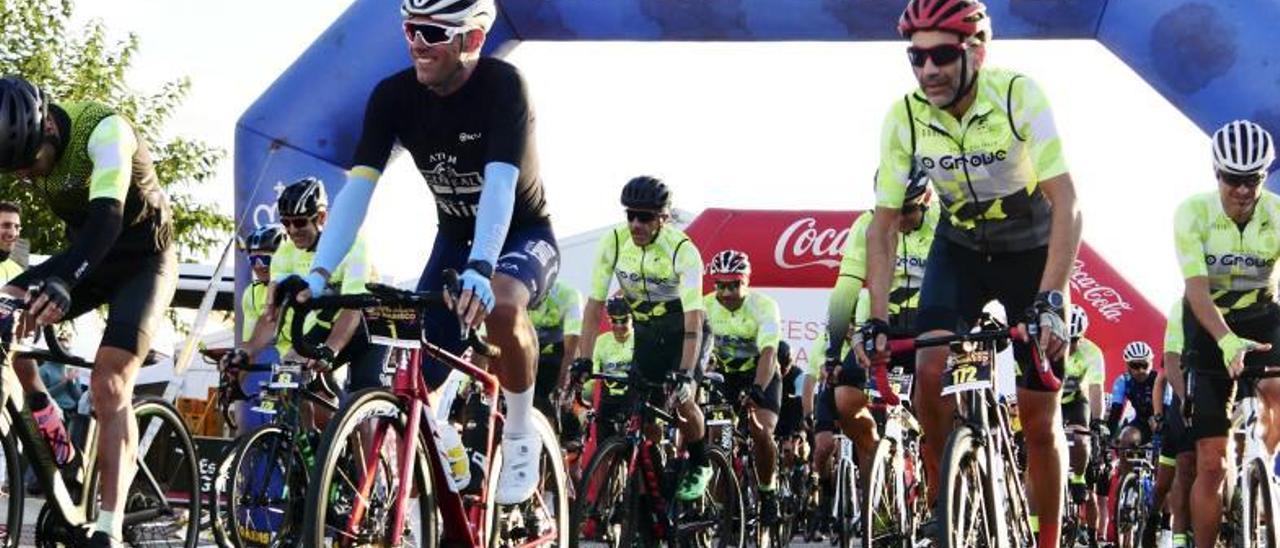 Alejandro Marque durante la salida de los 104 kilómetros.  | // FARO