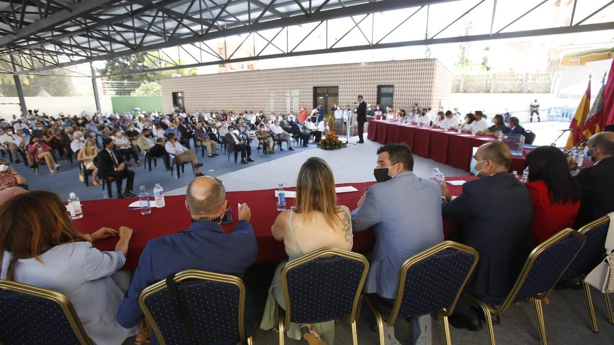 Las imágenes del cambio de alcaldía en el Ayuntamiento de Sant Joan