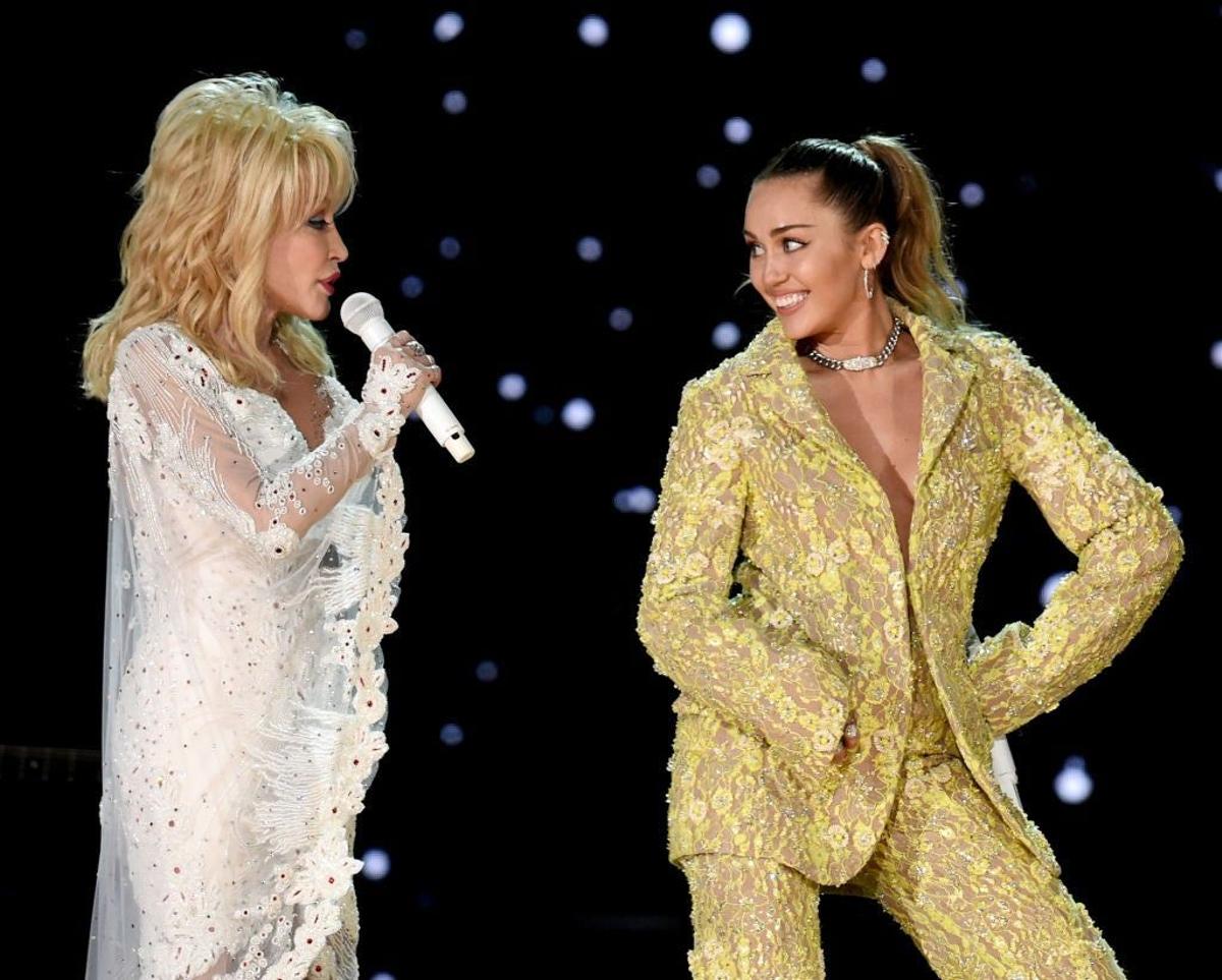 Miley Cyrus y Dolly Parton