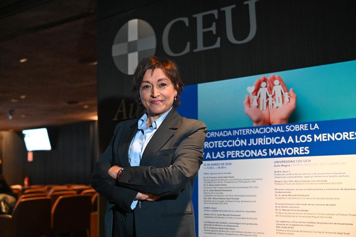 María Dolores Cano Hurtado durante las jornadas sobre protección jurídica de menores y mayores