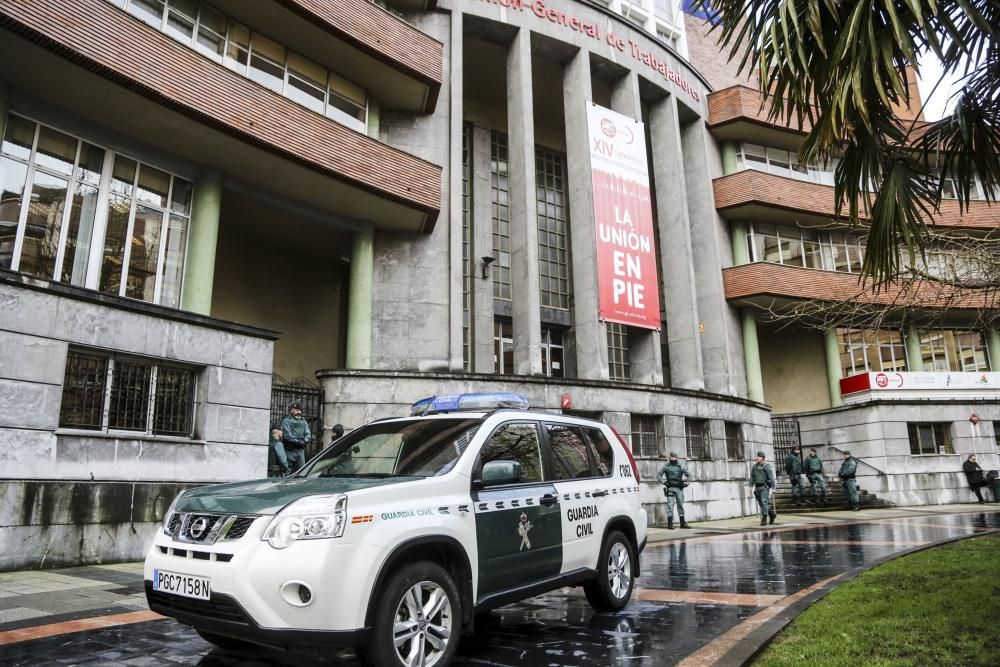 La Guardia Civil registra la sede de UGT en Asturias