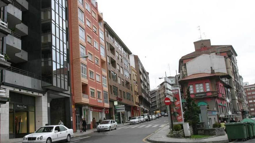 Calle de Fernández Balsera, donde se perpetró uno de los robos.