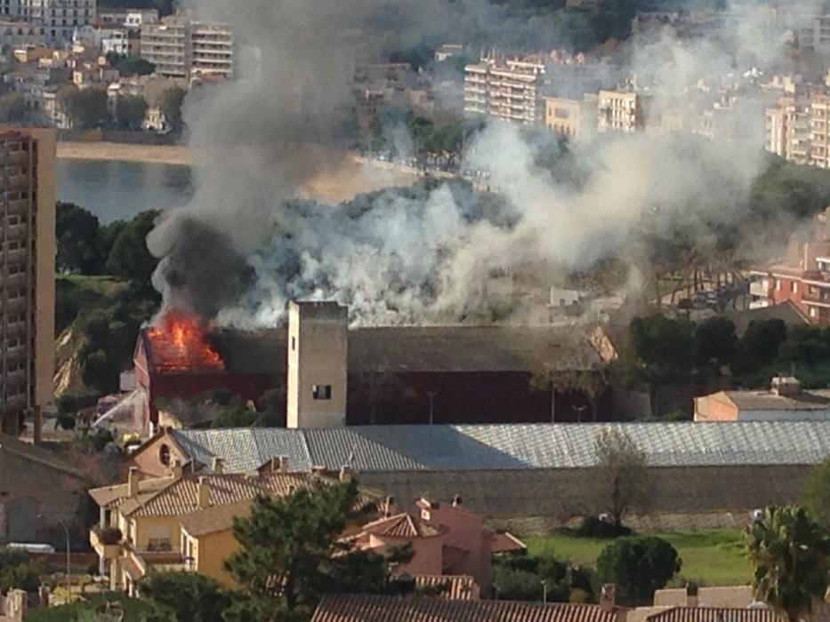 Incendi d'una nau a Sant Feliu de Guíxols