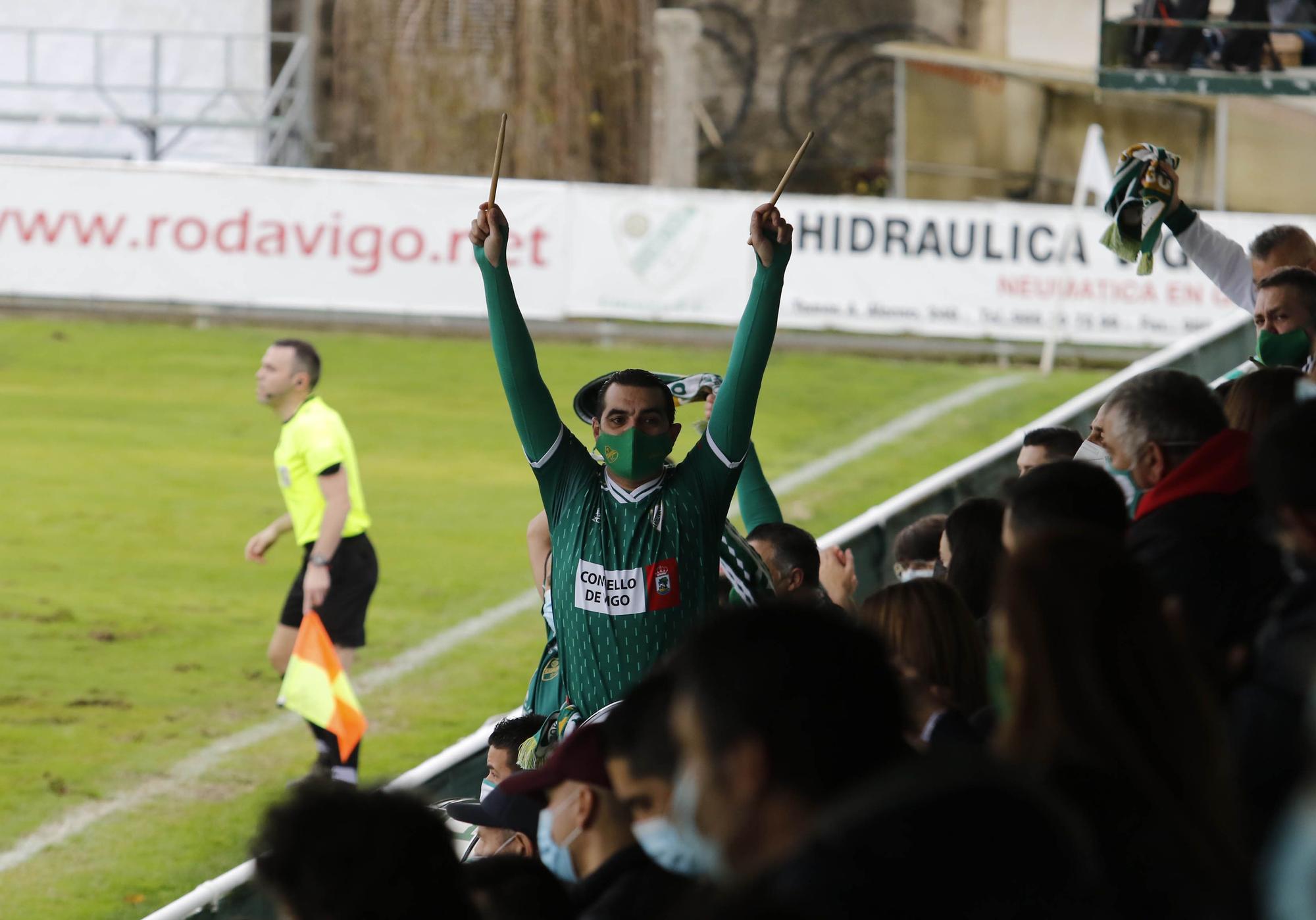 El Pontevedra pierde el título de invicto ante el Coruxo