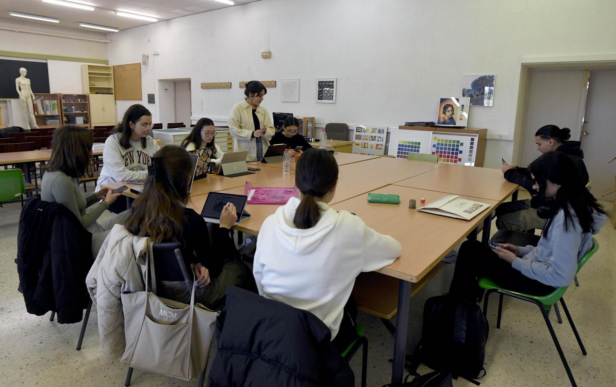 Así lucen las clases de la Escuela Superior de Diseño de la Región en la Facultad de Medicina de la UMU