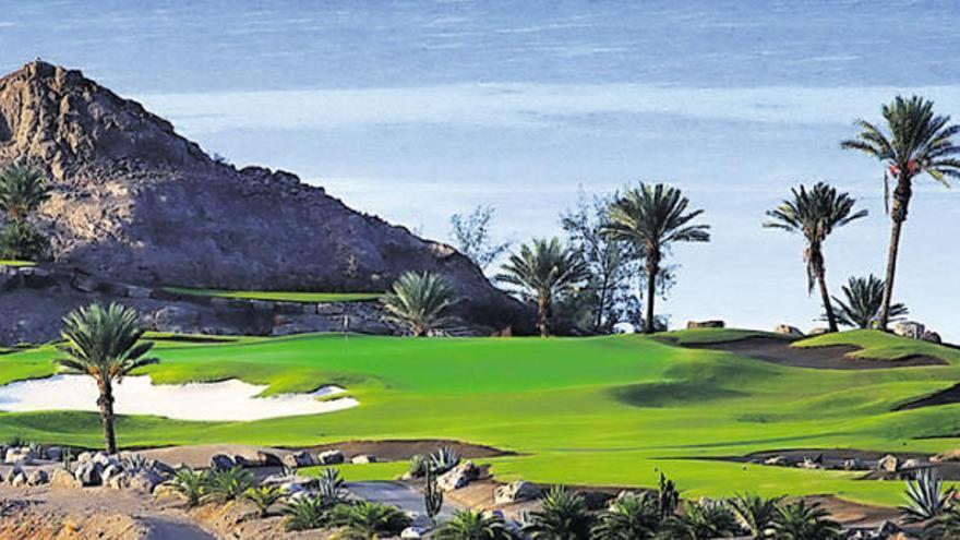 Panorámica parcial de Anfi Tauro Golf, con vistas permanentes sobre el océano Atlántico y el valle de Tauro. i LP