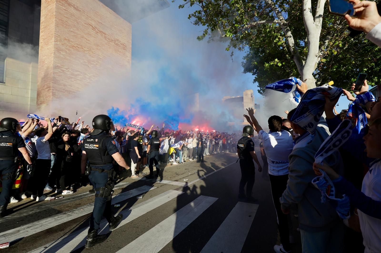 EN IMÁGENES | La afición del Real Zaragoza no falla a su cita