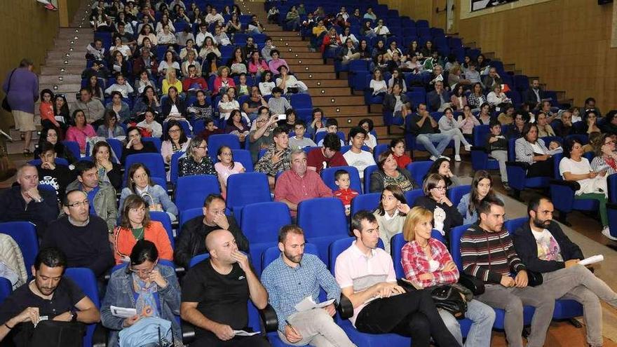 Presentación del curso del conservatorio, en el Salón Teatro, el pasado septiembre. // Bernabé/Javier Lalín