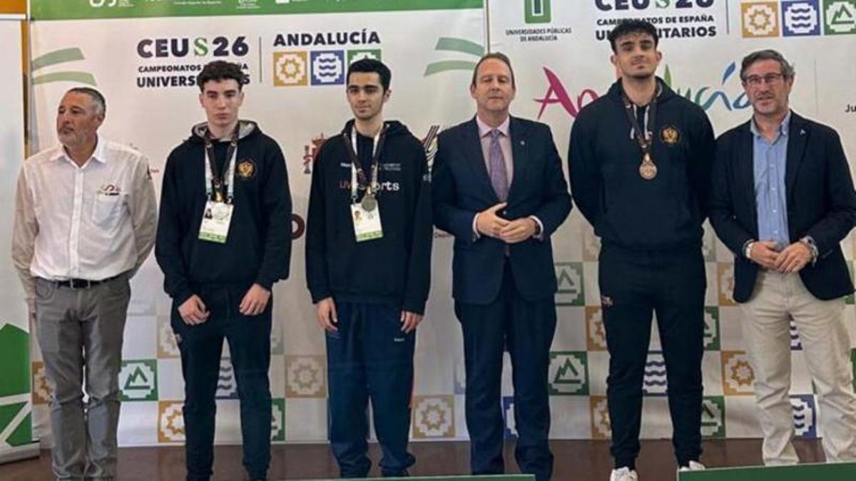 Diego Macías, campeón universitario de partidas rápidas y segundo en modalidad relámpago.