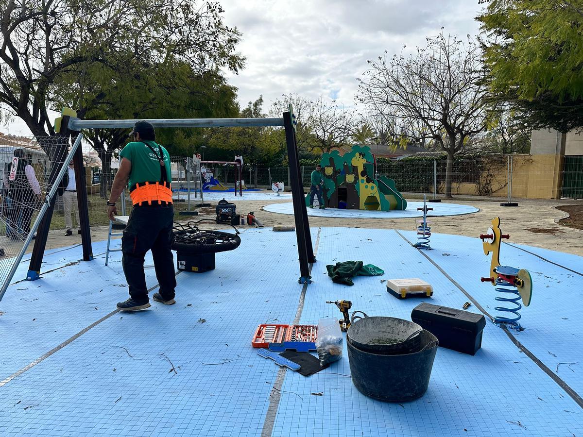 Reforma del parque infantil de El Vincle, incluido en el plan de inversiones
