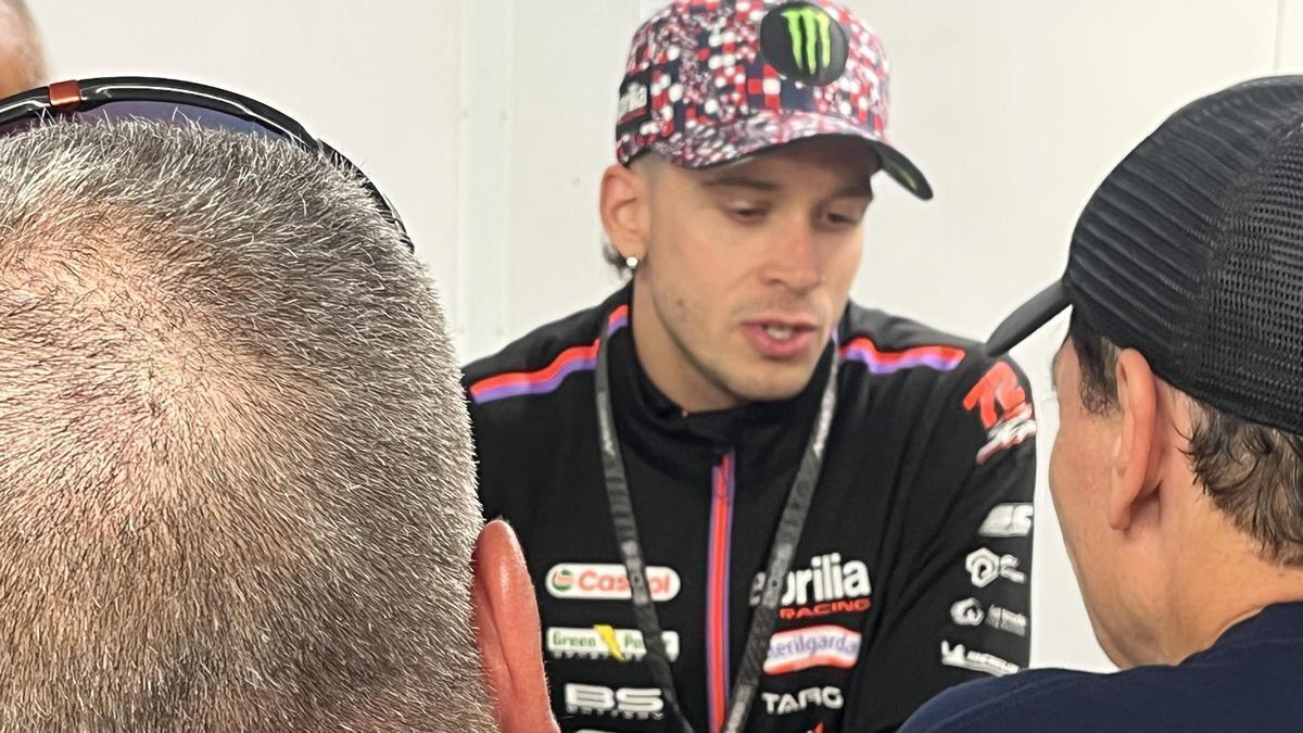 Bezzecchi bate el récord de Silverstone recién salido del quirófano