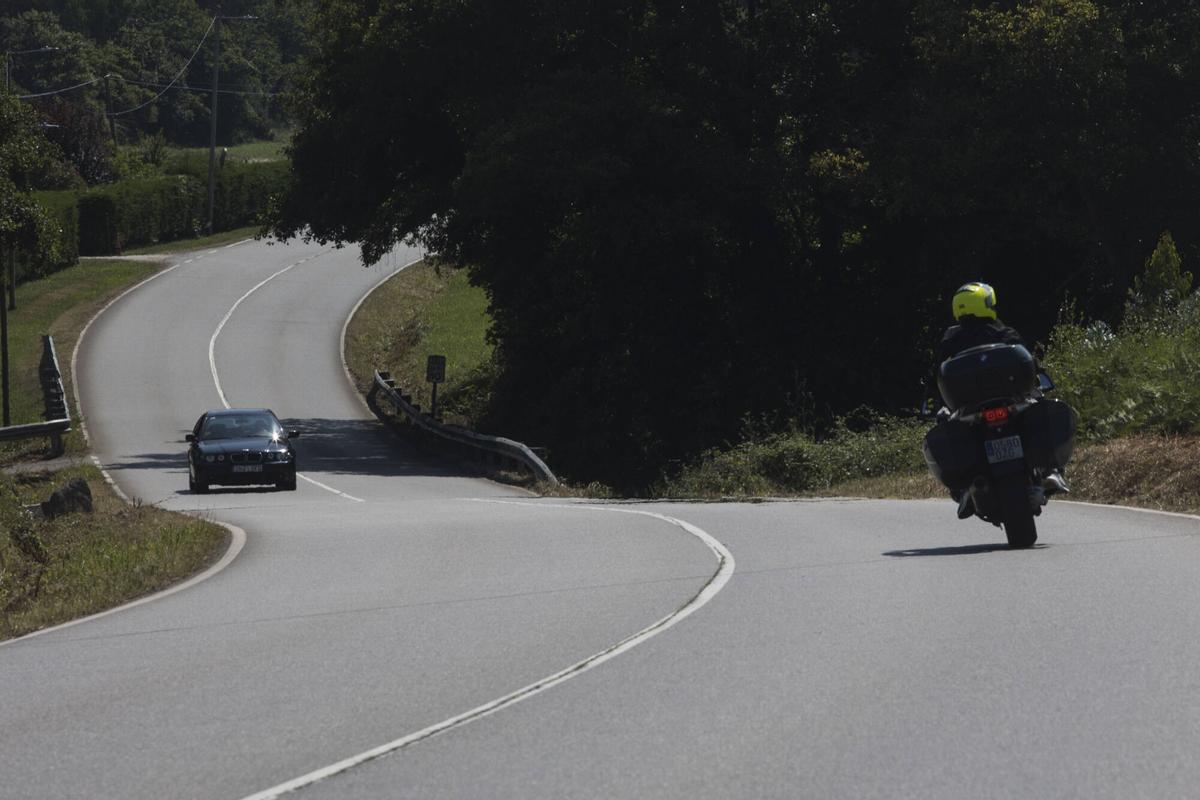 CARRETERA ENTRE LUANCO Y AVILES
