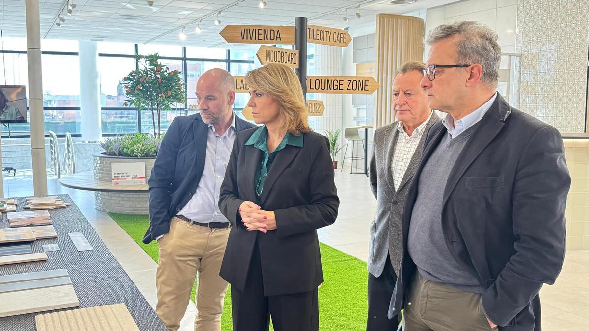 Susana Camarero, en su visita a Ascer.