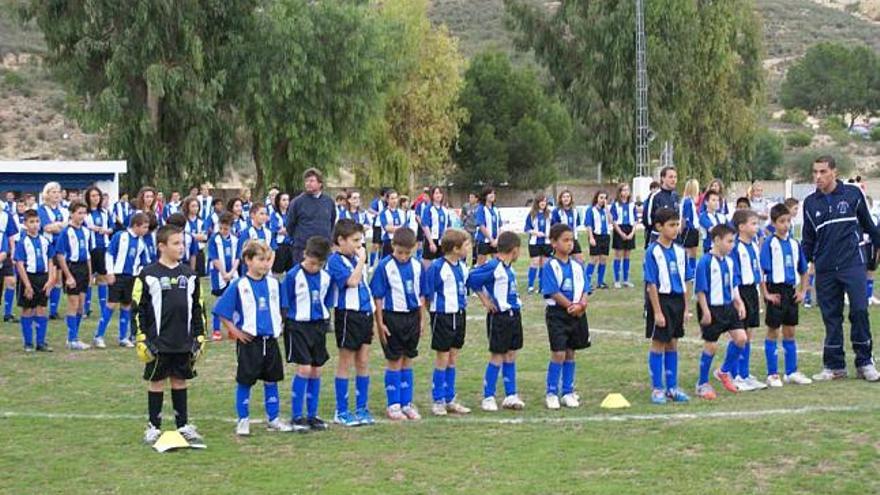 Imagen de los distintos equipos de la Escuela de Fútbol de Rojales