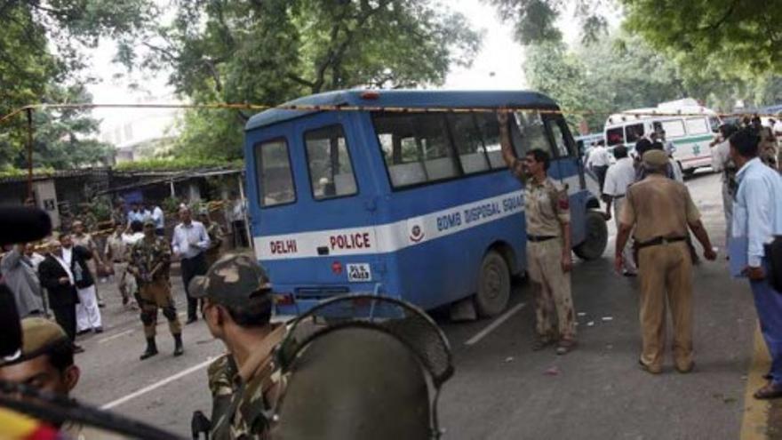 Explota una bomba en Nueva Delhi