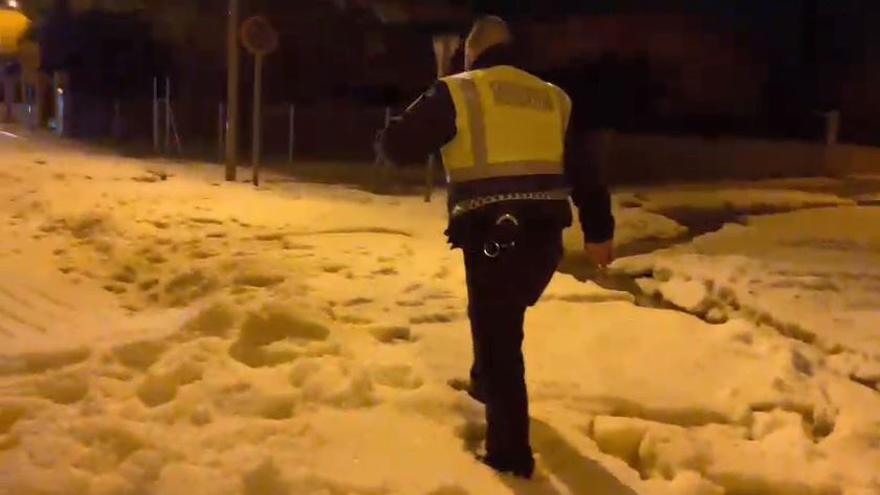 Granizo en Torrellano: Así ha dejado las calles el temporal de esta madrugada